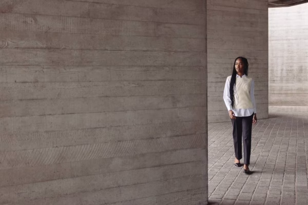 1743689409978 1743689409978